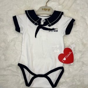 Baby vacation outfit